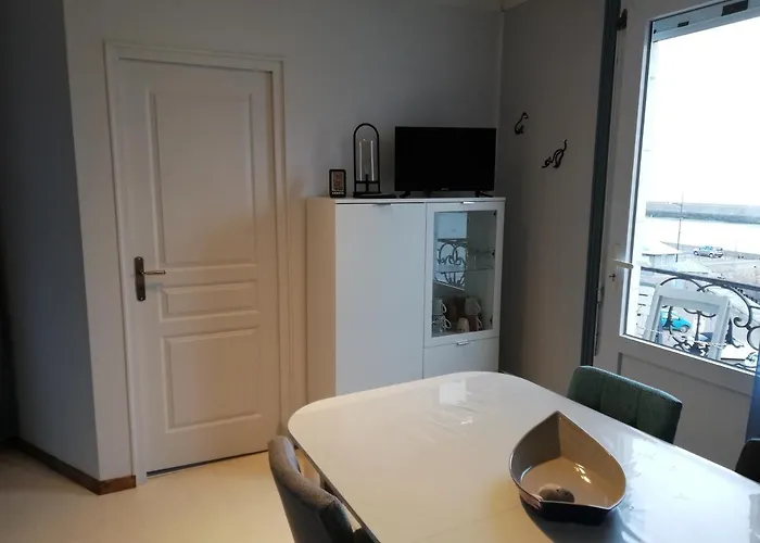 Superbe Vue Quai 39 *